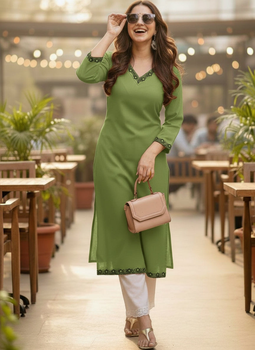 Green Solid Embroidered Pure Cotton Straight Kurta