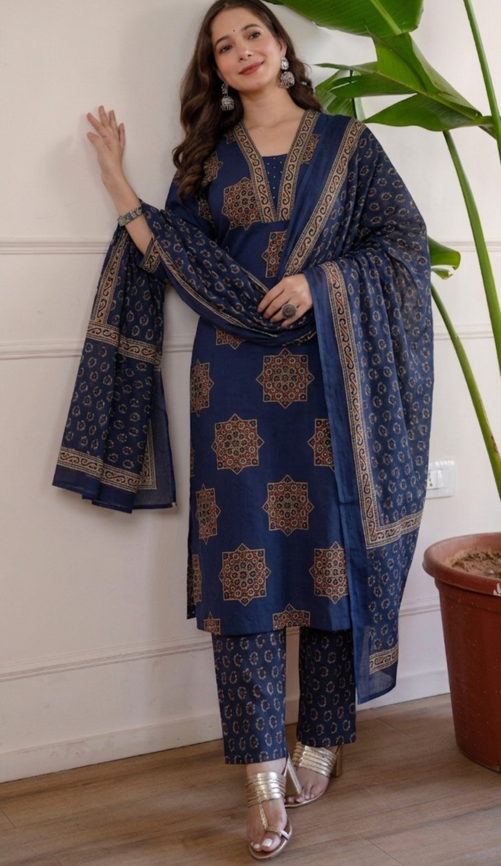 Navy Blue Printed Embroidered Kurta , Pant And Dupatta set.