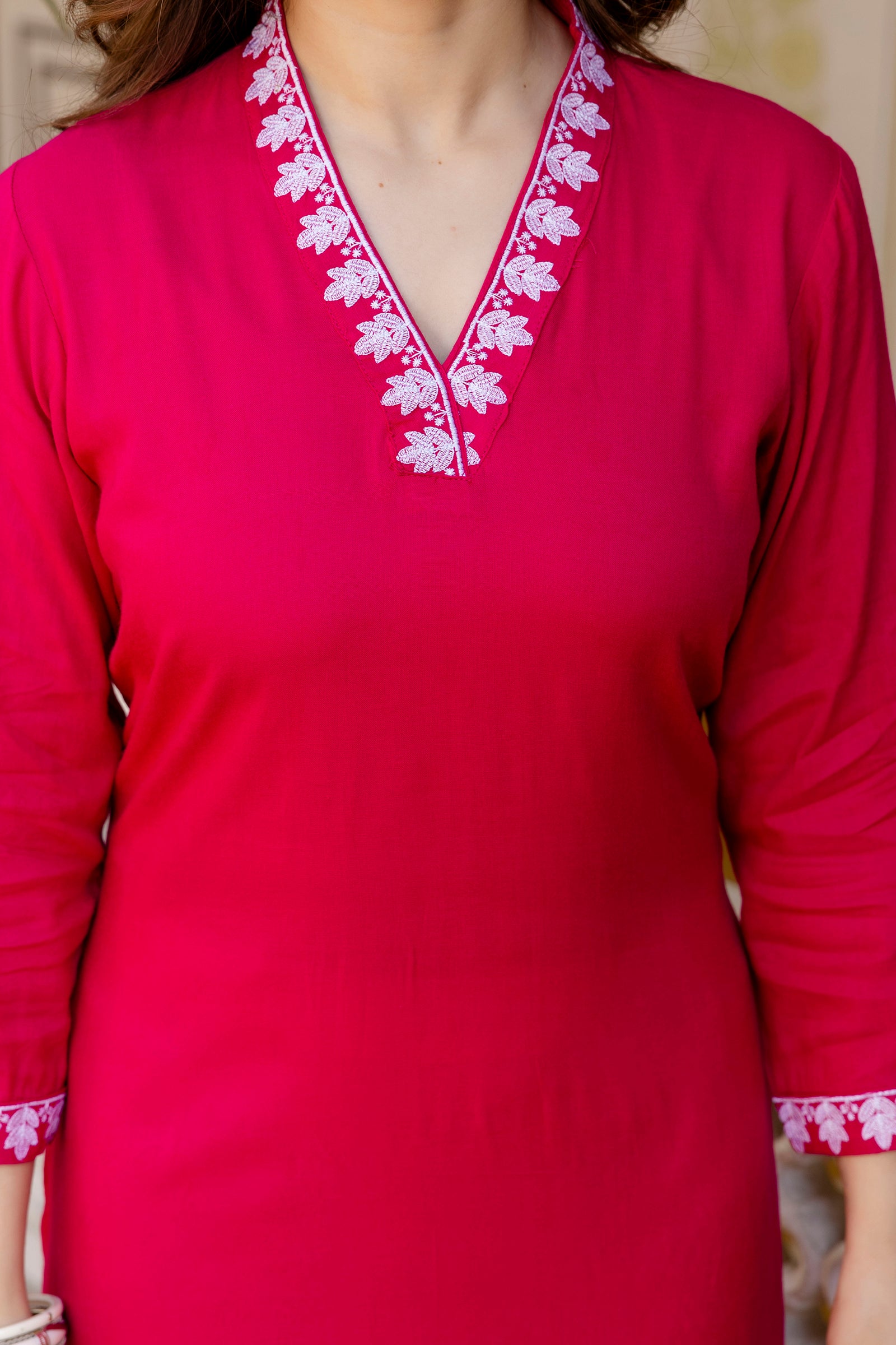 Pink Printed Embroidered Pure Cotton Straight Kurta.