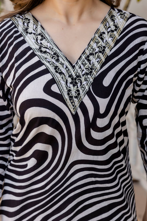 Black Printed Embroidered Pure Cotton Straight Kurta.