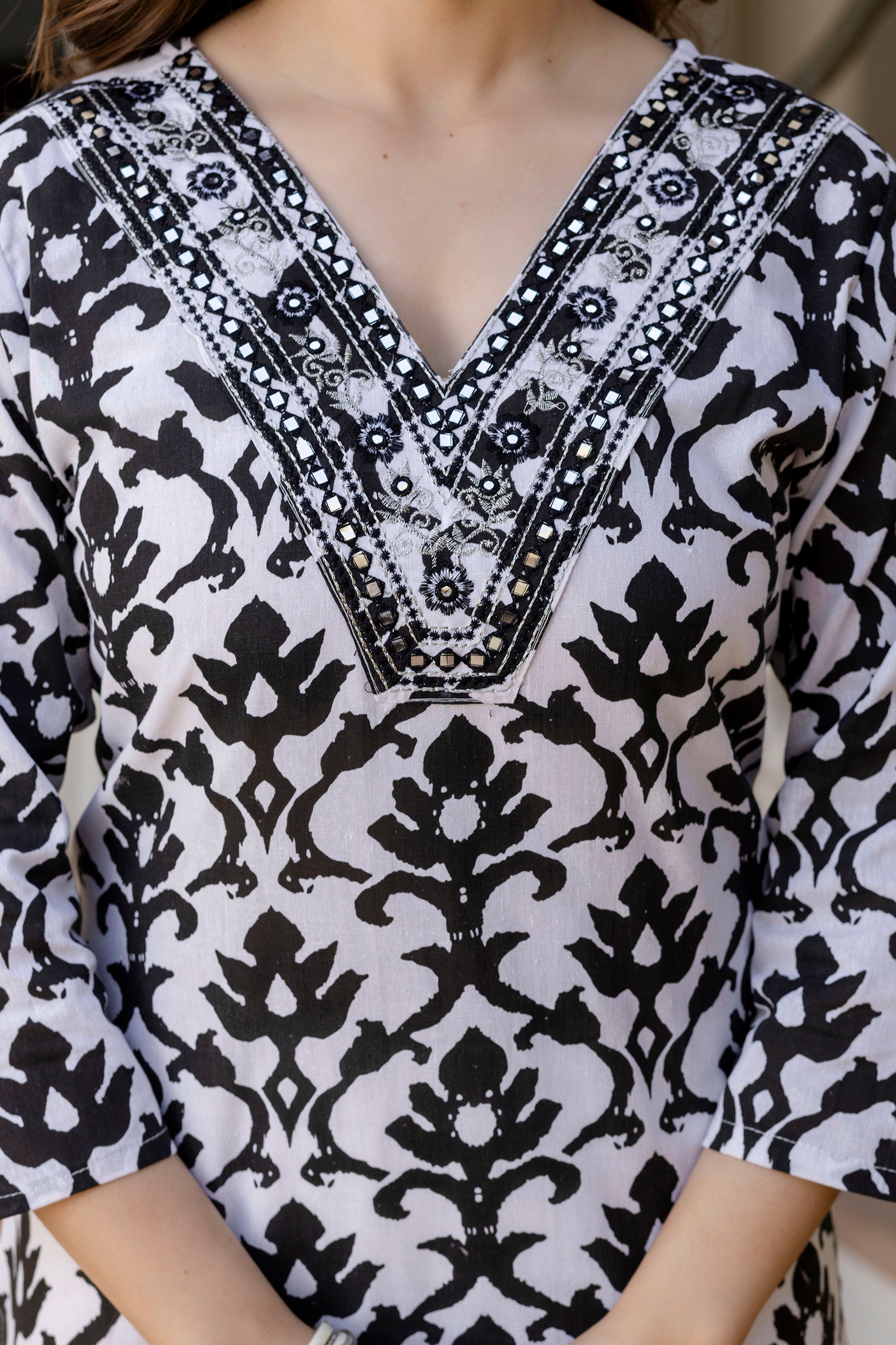 Black Printed Embroidered Pure Cotton Straight Kurta.