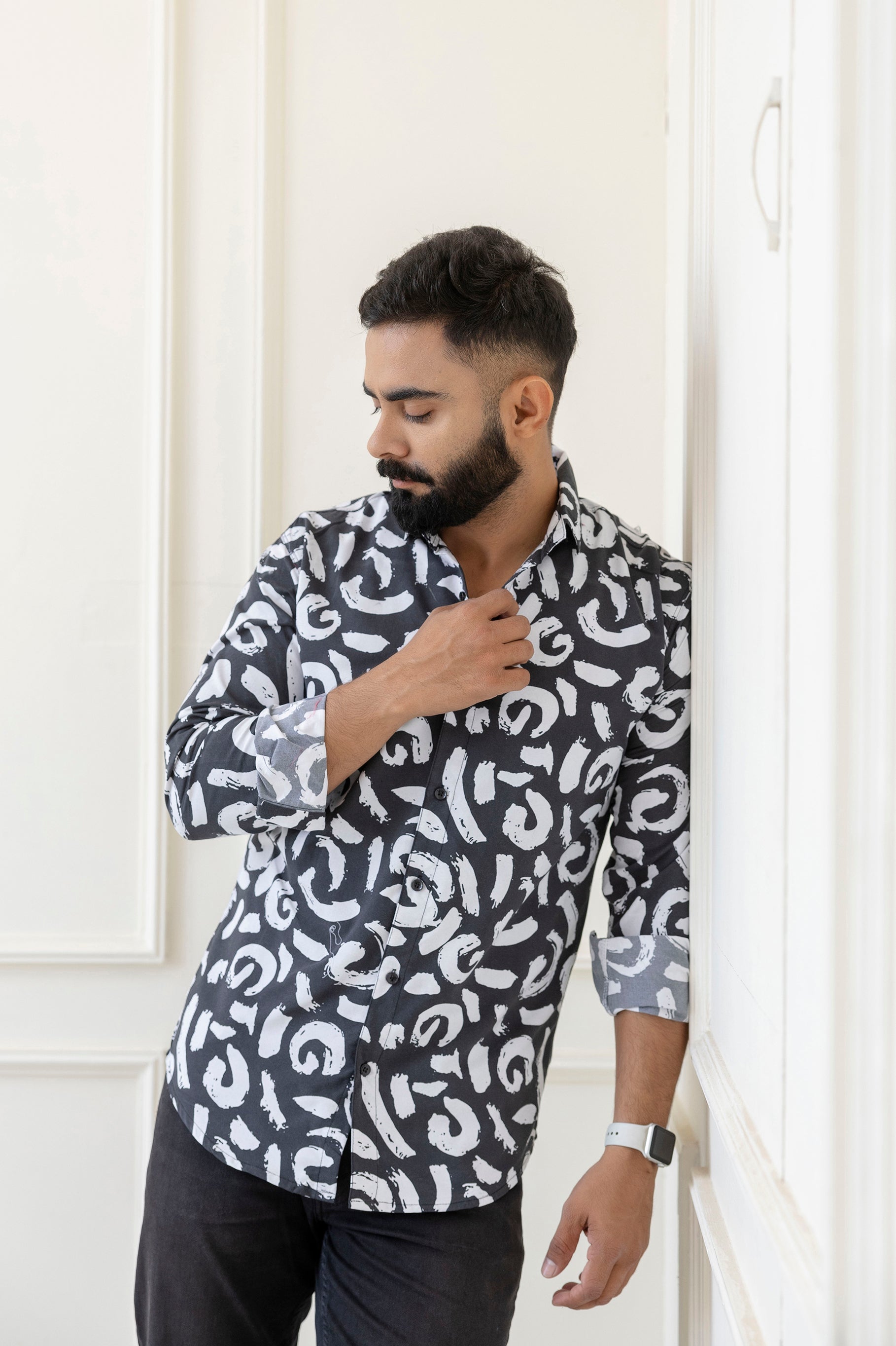 Black Abstract Print Casual Shirt For Men