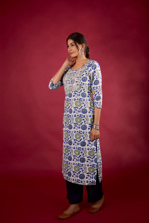 Blue Floral Embroidered Cotton Straight Kurta.