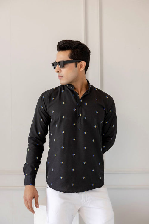 Men Cotton Printed Short Black Kurta.