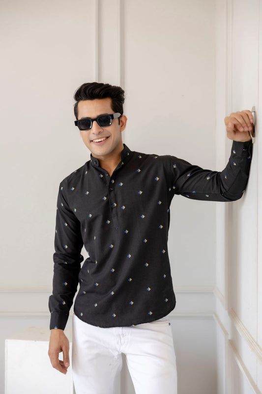 Men Cotton Printed Short Black Kurta.