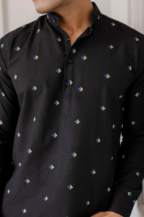 Men Cotton Printed Short Black Kurta.