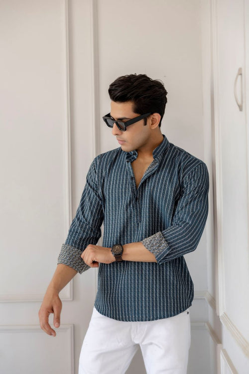 Men Cotton Striped Short Blue Kurta