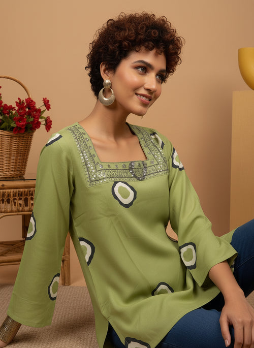 Green Printed Square-Neck Pure Cotton Short Kurti.