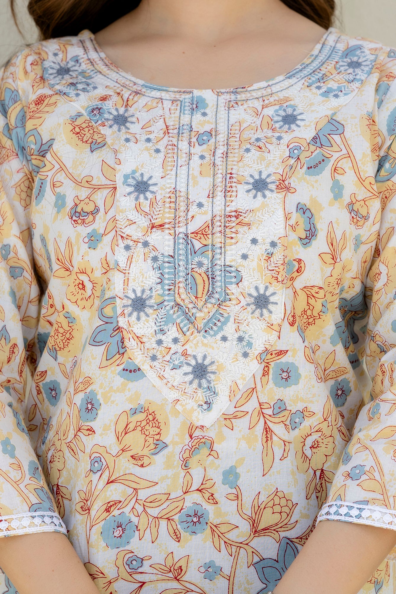 White Printed Embroidered Pure Cotton Straight Kurta.