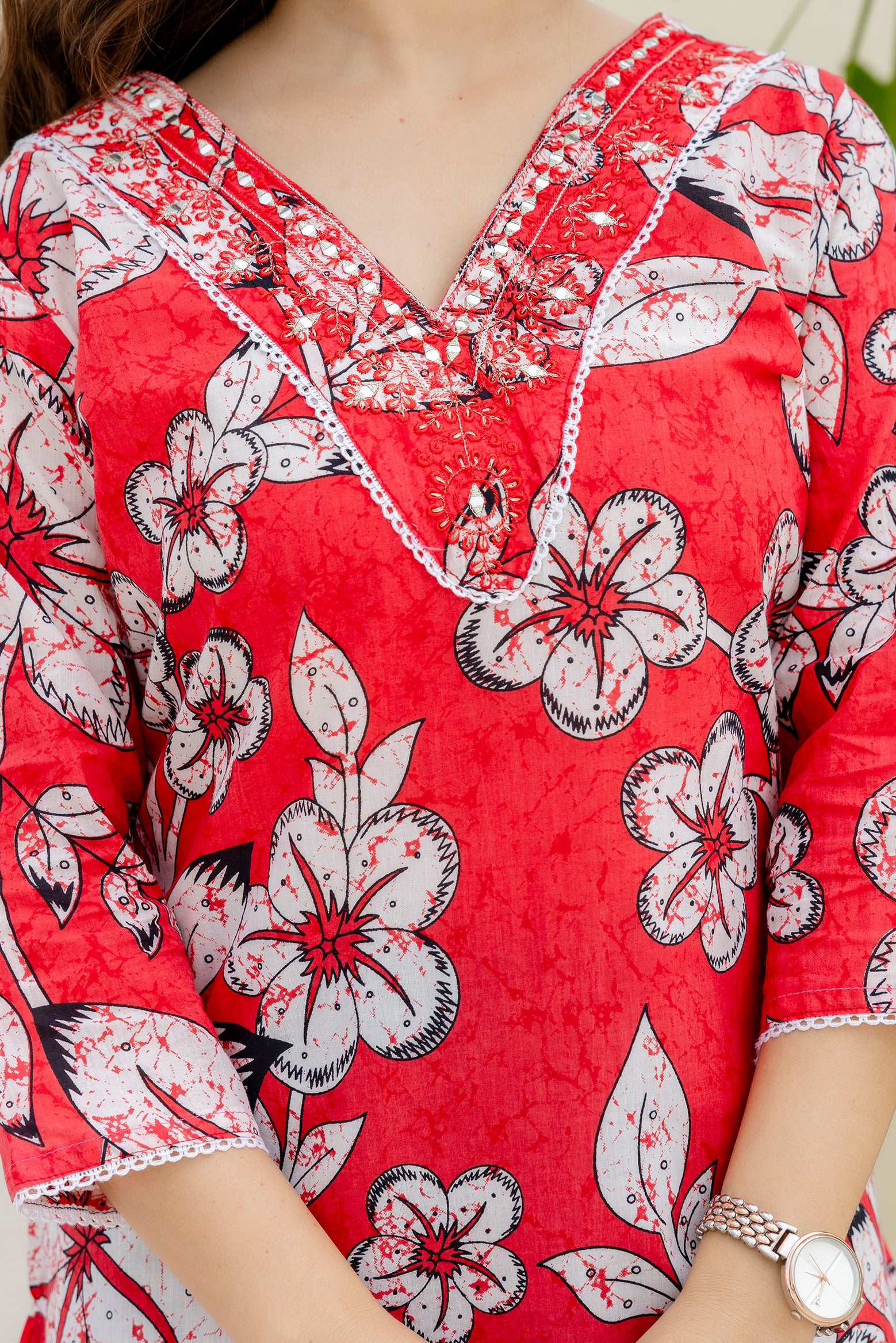 Red Printed Embroidered Pure Cotton Straight Kurta.