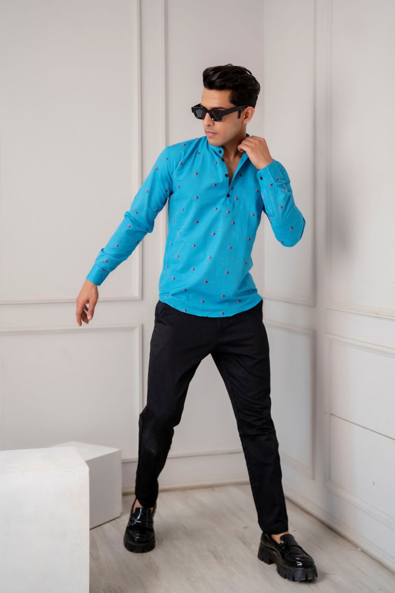 Men Cotton Printed Short Sky Blue Kurta.