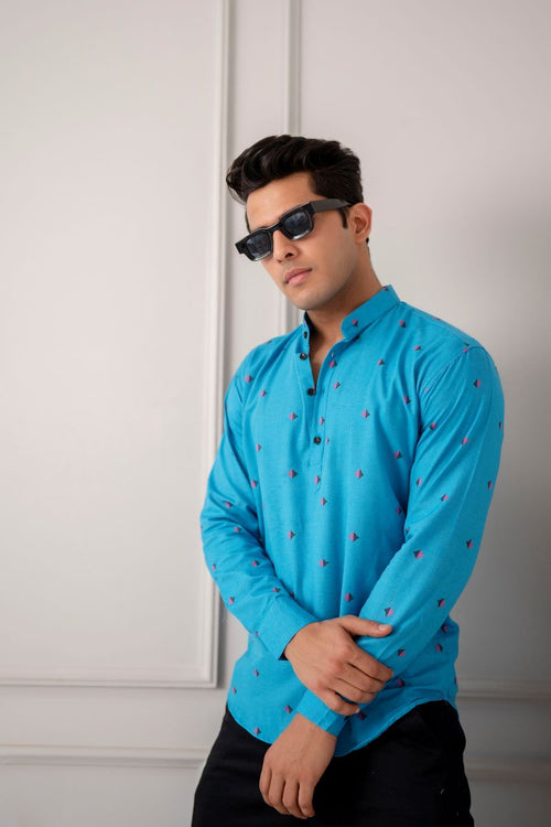 Men Cotton Printed Short Sky Blue Kurta.