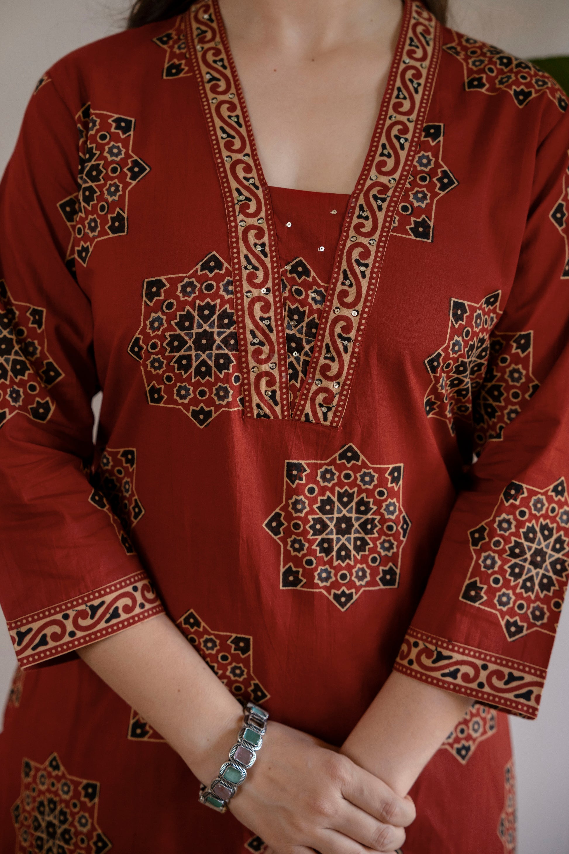 Red Printed Embroidered Kurta , Pant And Dupatta set.