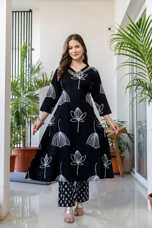 Navy Blue Printed Embroidered Kurta , Pant And Dupatta set.