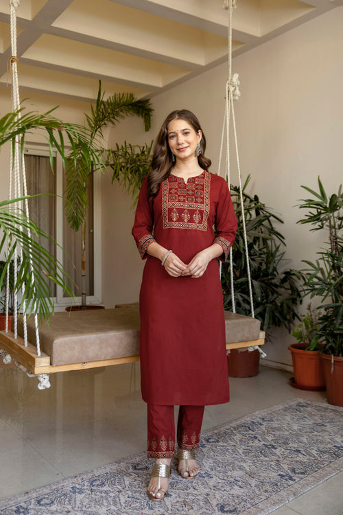 Maroon Printed Embroidered Kurta , Pant And Dupatta set.