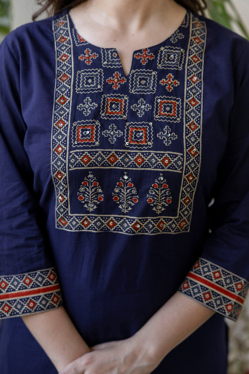 Navy Blue Printed Embroidered Kurta , Pant And Dupatta set.