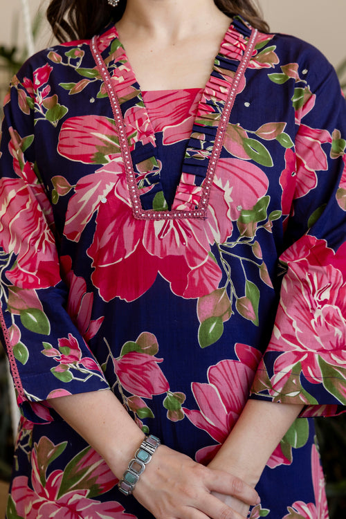 Multicolor Printed Embroidered Kurta , Pant And Dupatta set.