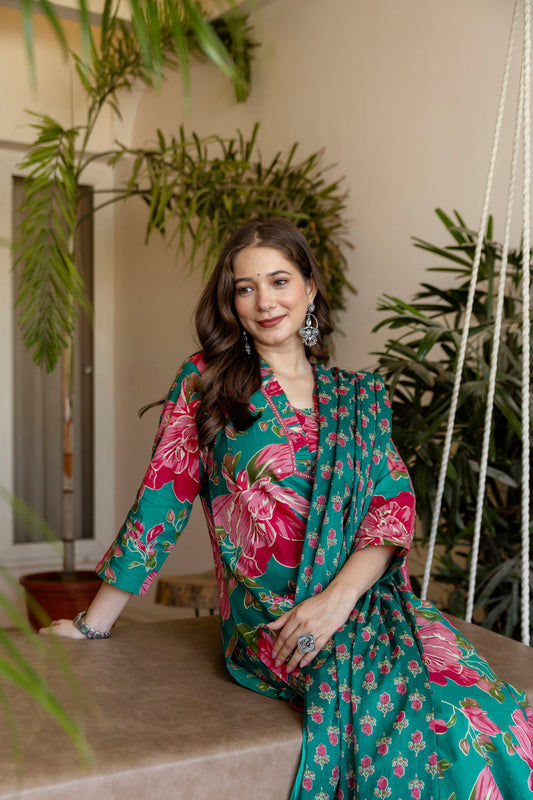 Multicolor Printed Embroidered Kurta , Pant And Dupatta set.